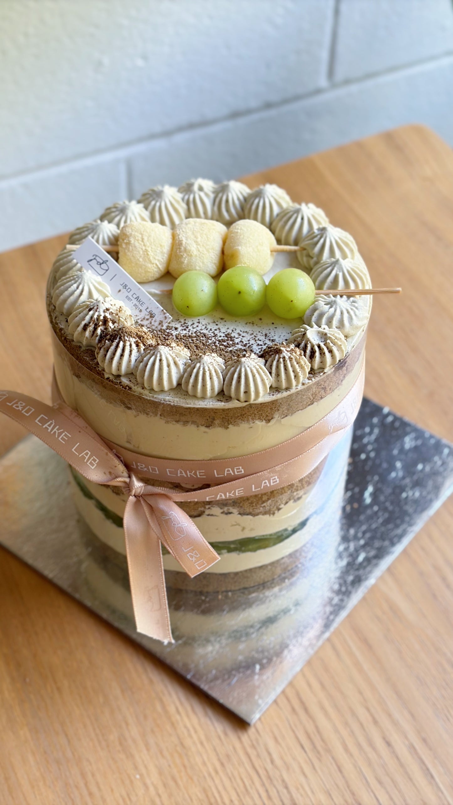 Autumn Crisp Hojicha Mochi Cake (Online Exclusive)