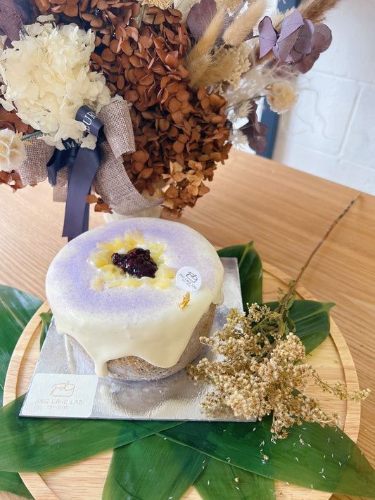 Taro / Taro Purple Rice With Coconut Milk Cream Cheese Lava Cake