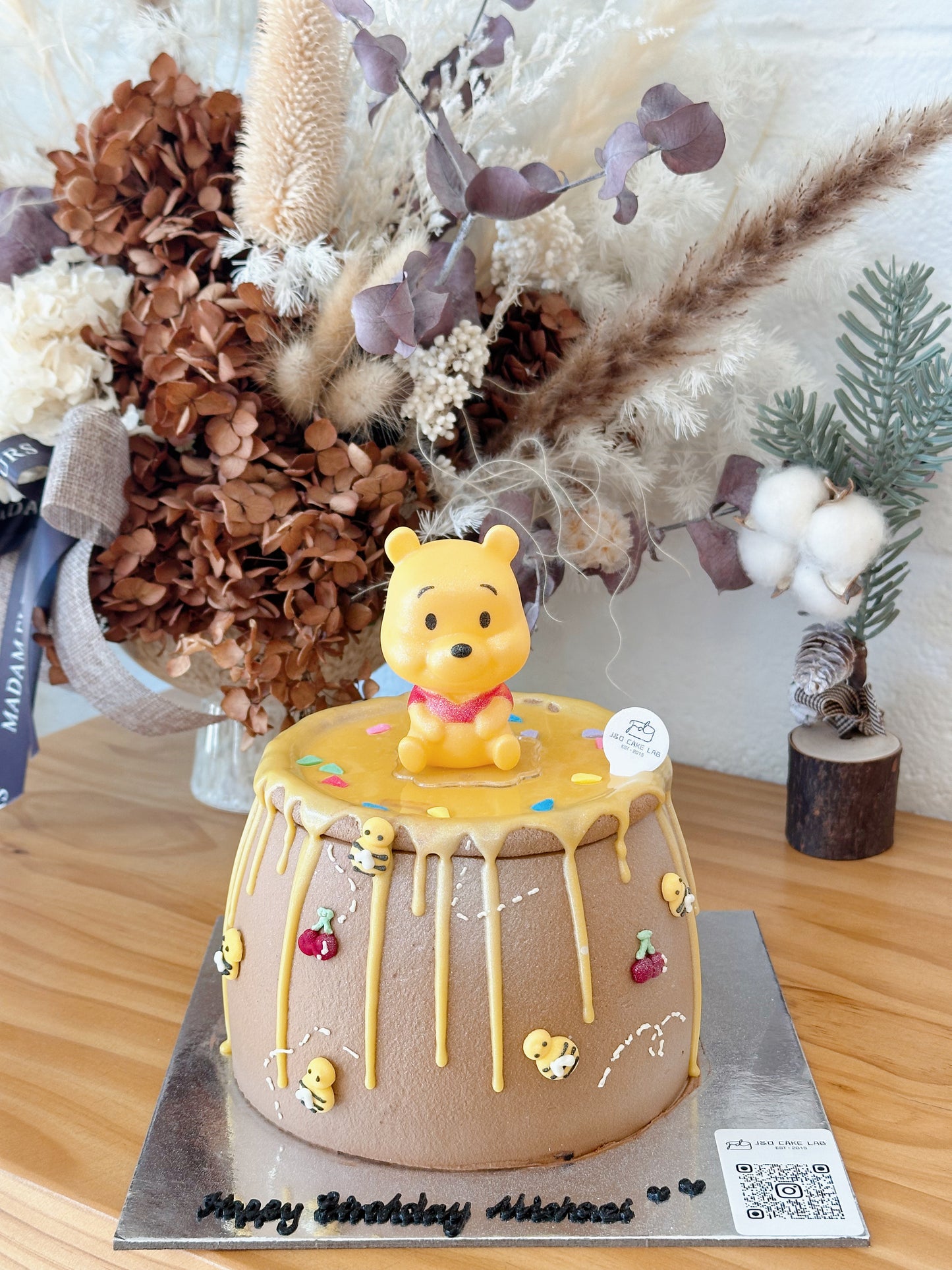 Winnie-the-Pooh with Honey Jar Cake