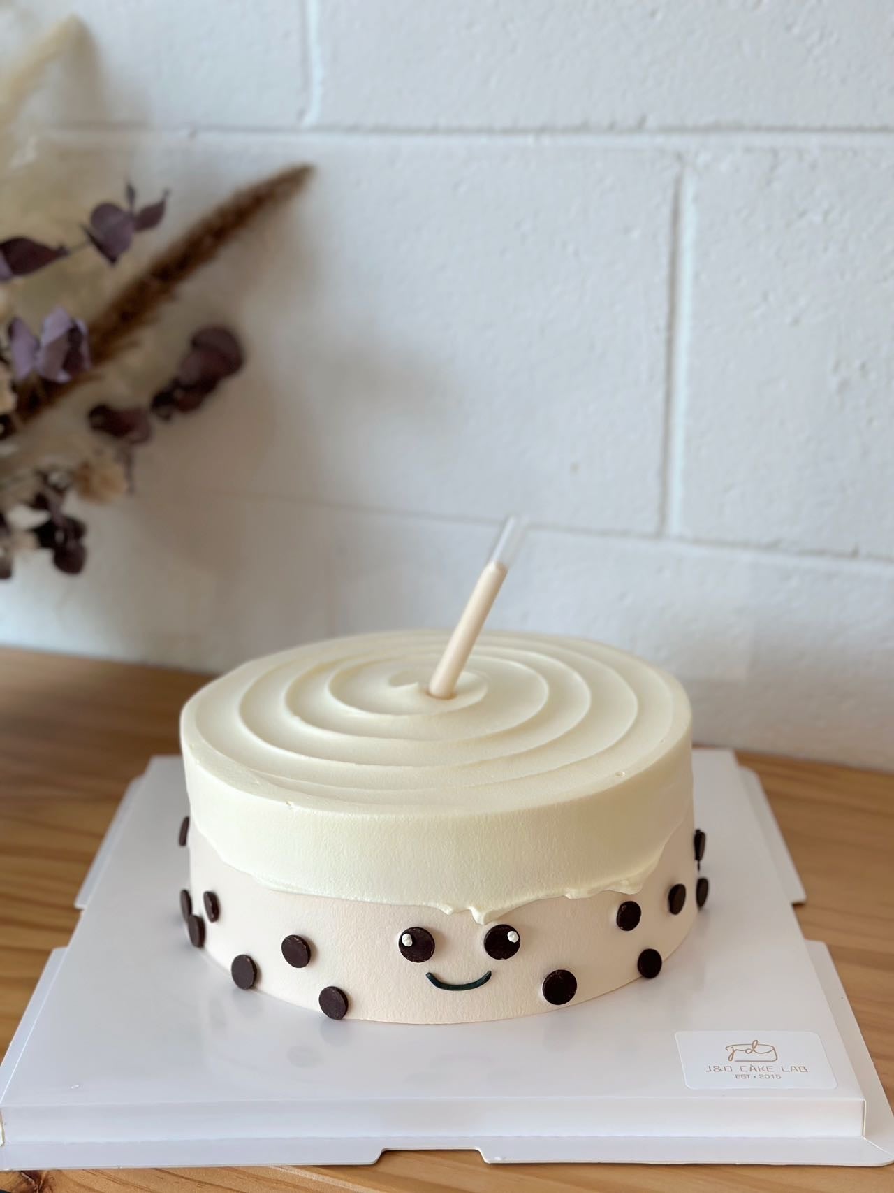 Mr Bubble Tea Style Cream Cake