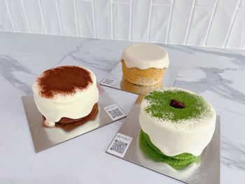 SIGNATURE CREAM CHEESE LAVA CAKE