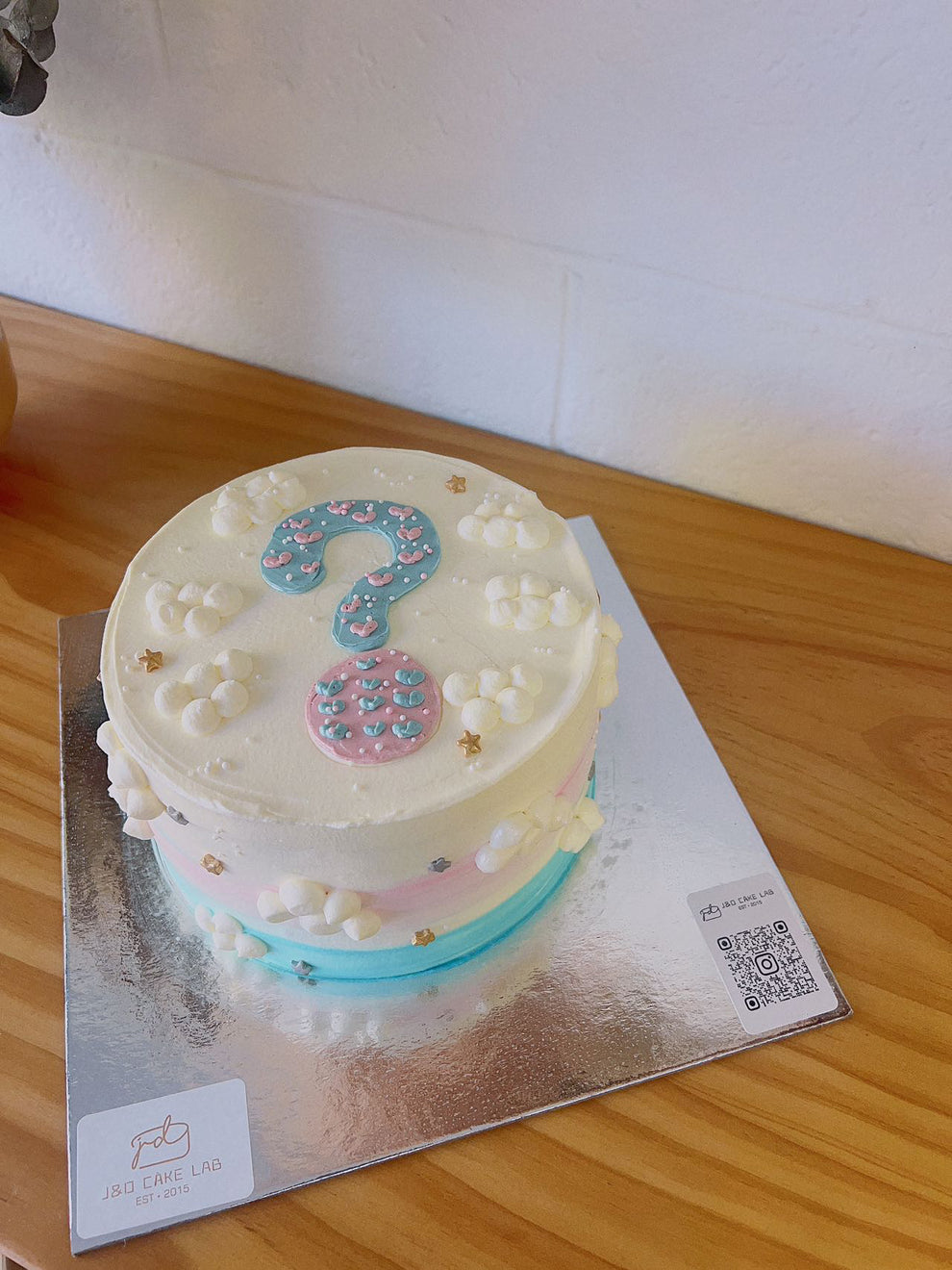 Question Mark Gender Reveal Cake – J & D Cake Lab