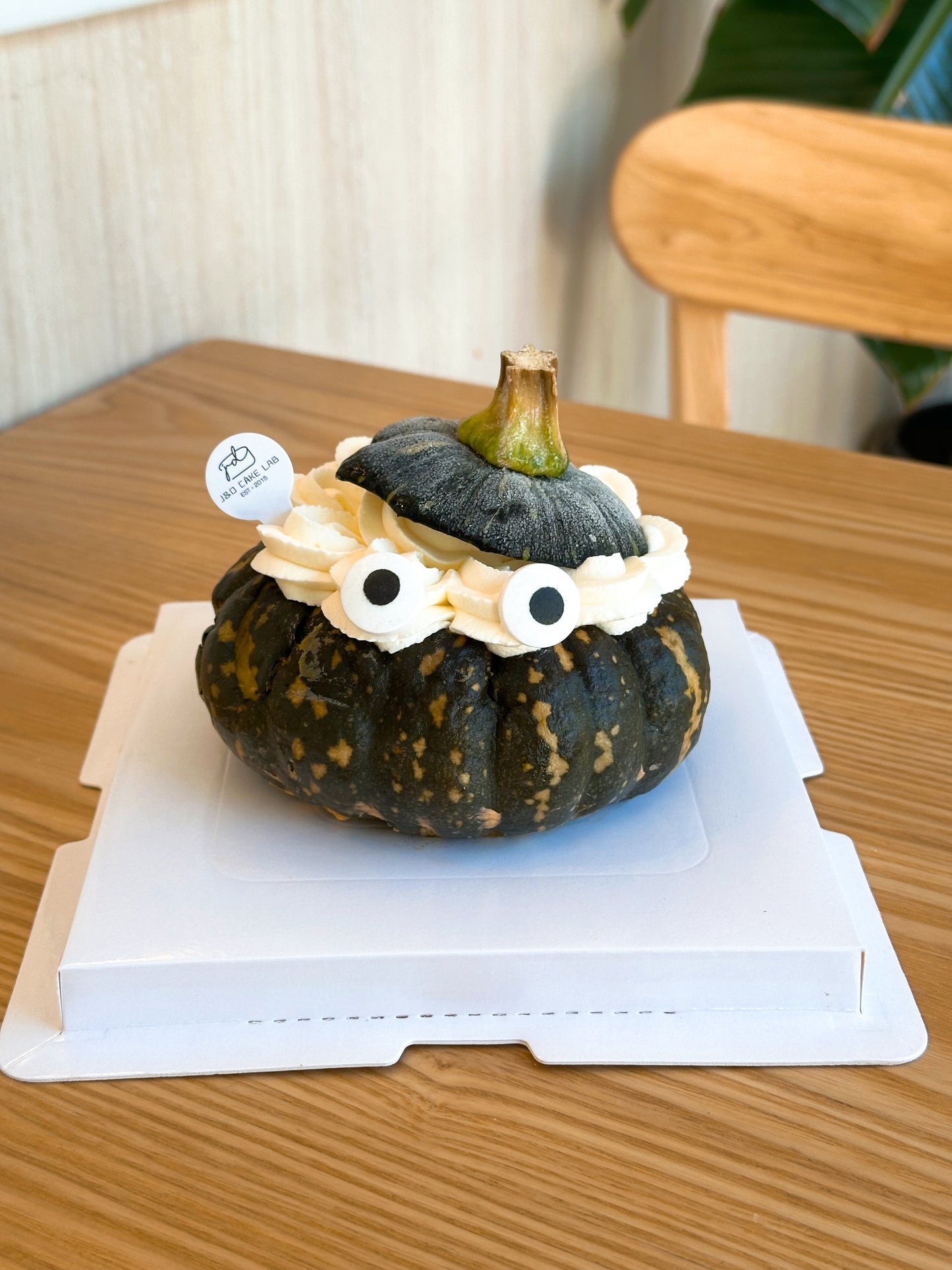 Baby Pumpkin Burt Basque Cheese Cake Bowl