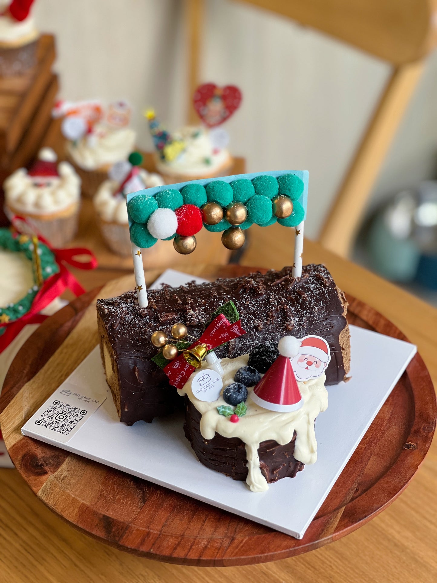 Magnum Christmas Tree Log