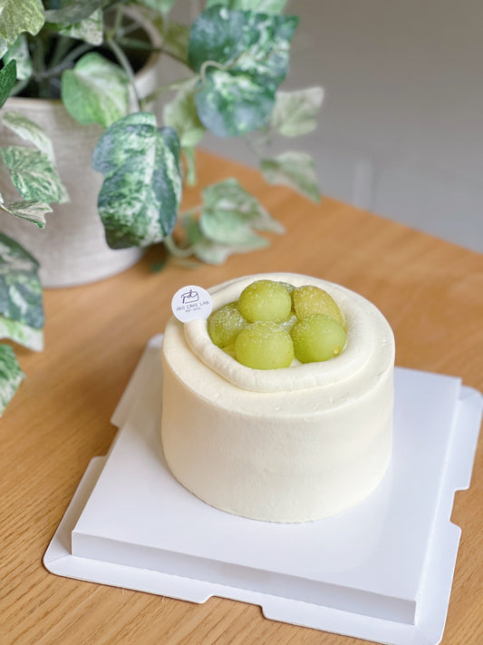 Yogurt Gateau with Autumn Crisp Grape (NEW)